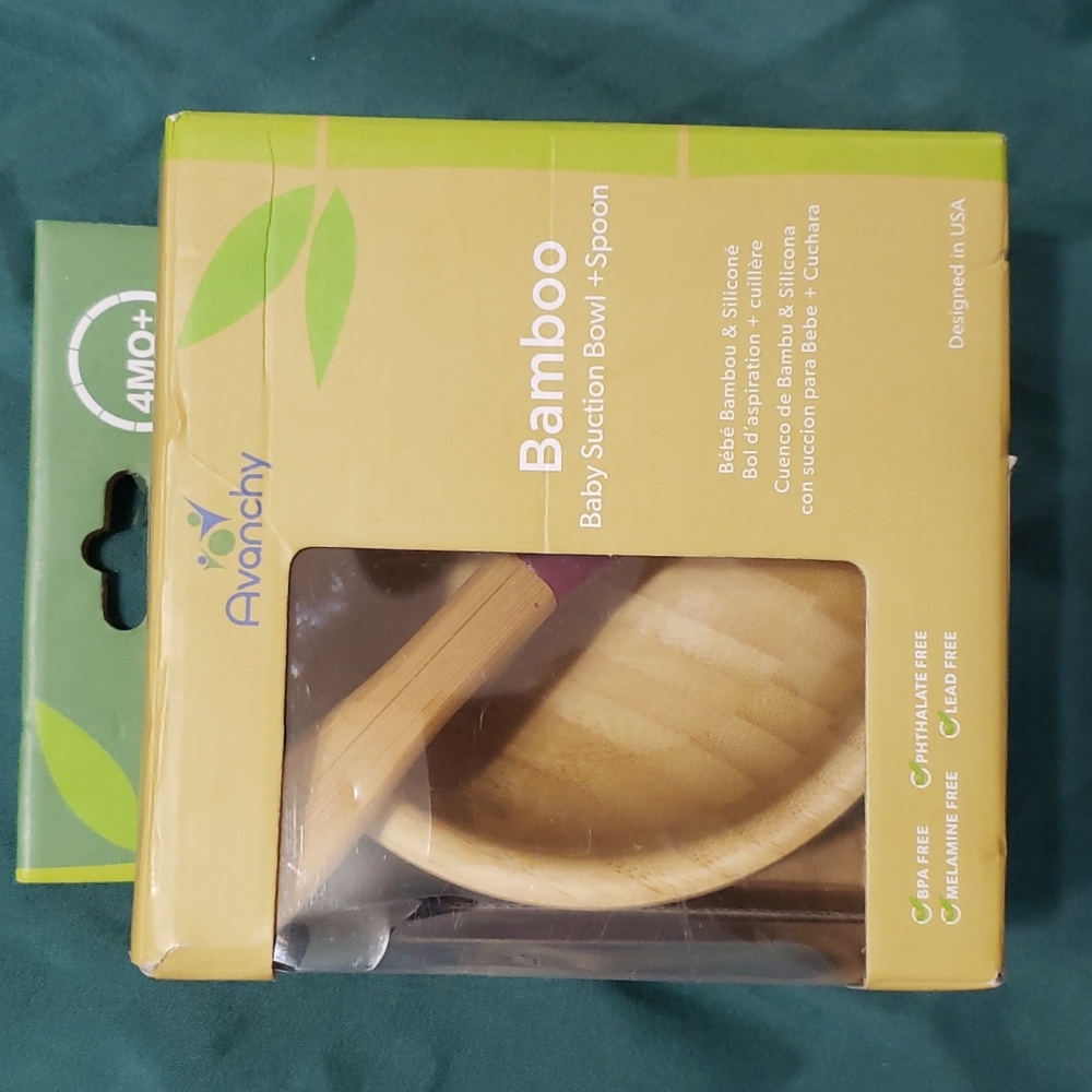 BNWT Avanchy Bamboo suction bowl & spoon